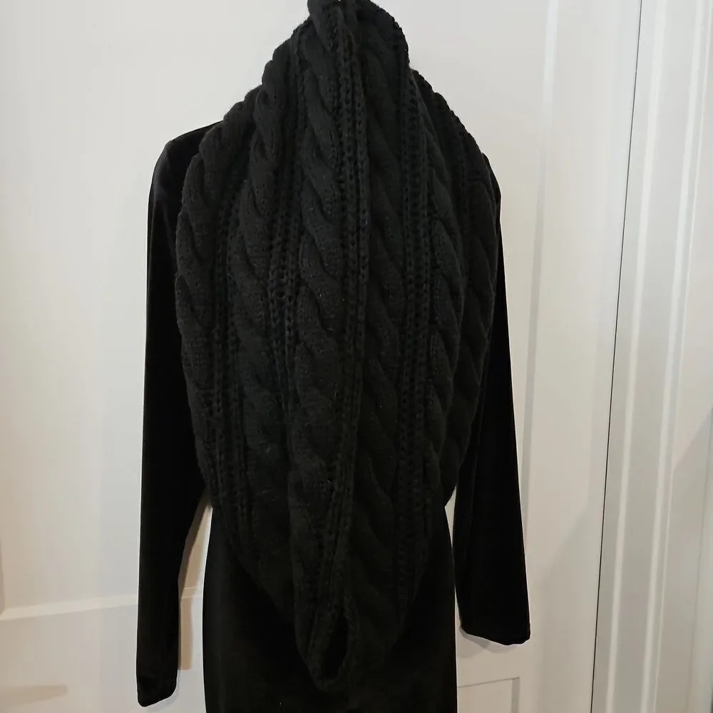 Large Cable Knit Black Infinity Scarf
